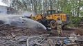 Более семи часов тушили пожар на лесопилке в областном центре
