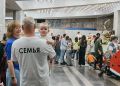 В Биробиджане наградили участников Парада колясок (0+) и семьи с большим стажем совместной жизни