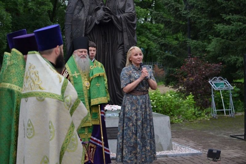 В Биробиджане полицейские поддержали семейные ценности в День семьи, любви и верности В Биробиджане полицейские поддержали семейные ценности в День семьи, любви и верности