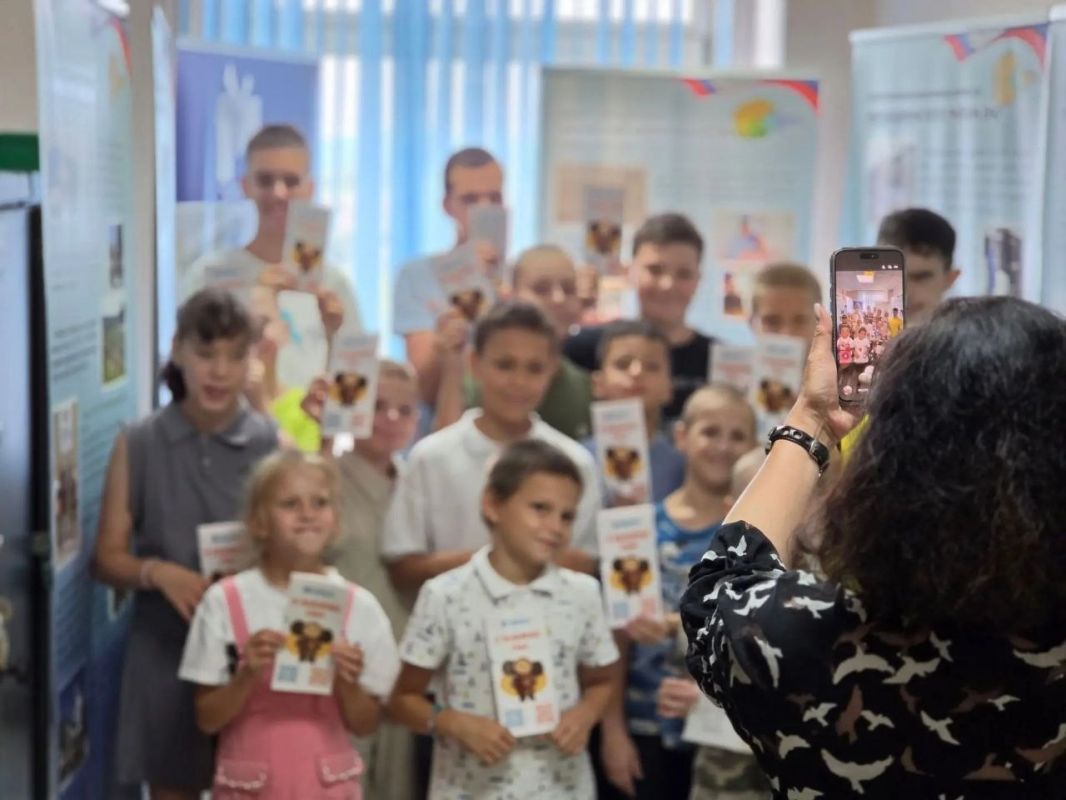 Экскурсия в музей избиркома для ребят из коррекционной школы № 12 Экскурсия в музей избиркома для ребят из коррекционной школы № 12