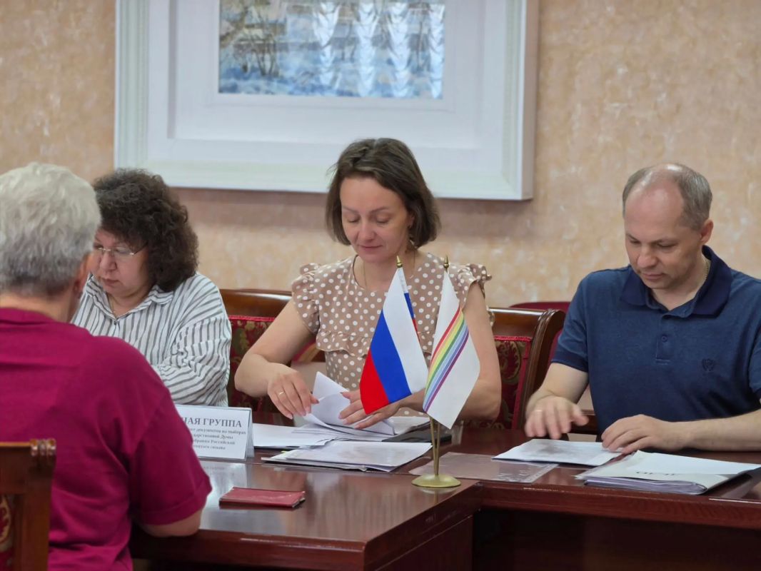 «Партия прямой демократии» представила документы на выборы в Законодательное Собрание Еврейской автономной области «Партия прямой демократии» представила документы на выборы в Законодательное Собрание Еврейской автономной области