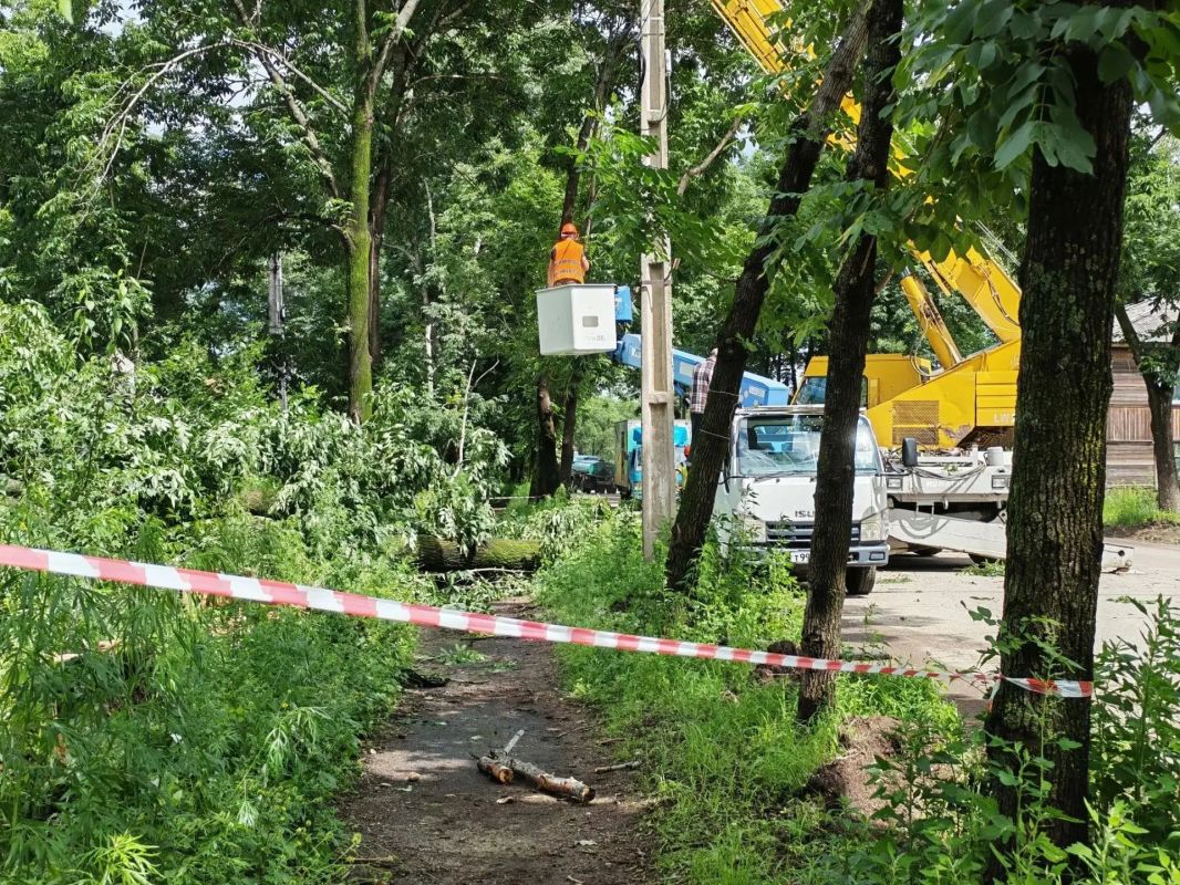 Приступили к ремонту автодороги по ул. Волочаевской Приступили к ремонту автодороги по ул. Волочаевской