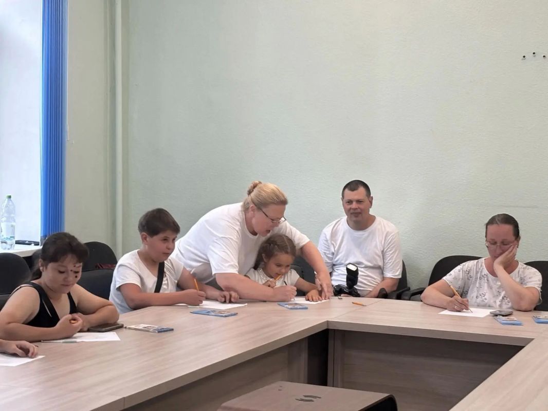 Депутат Городской Думы Ольга Кудрявцева посетила ИКАРП, где для детей провели познавательную программу Депутат Городской Думы Ольга Кудрявцева посетила ИКАРП, где для детей провели познавательную программу