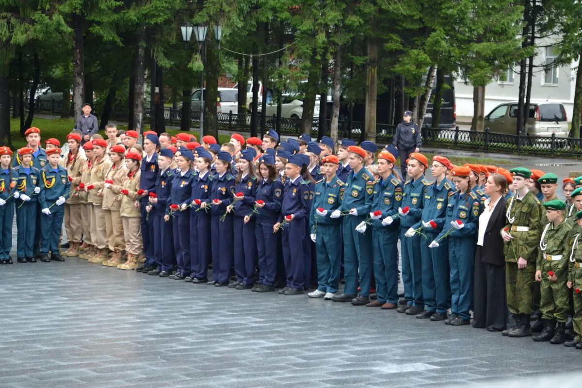 В Биробиджане почтили память героев в День окончания Второй мировой войны В Биробиджане почтили память героев в День окончания Второй мировой войны