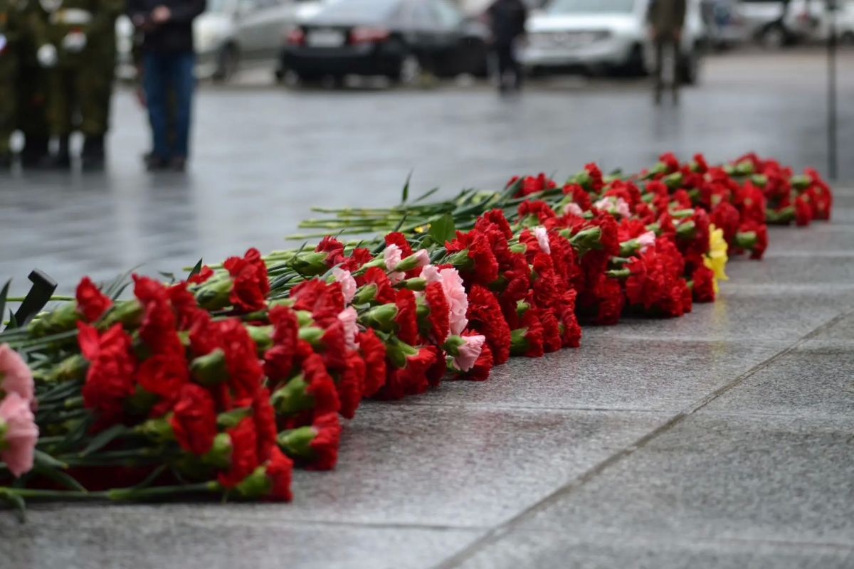 В Биробиджане почтили память героев в День окончания Второй мировой войны В Биробиджане почтили память героев в День окончания Второй мировой войны