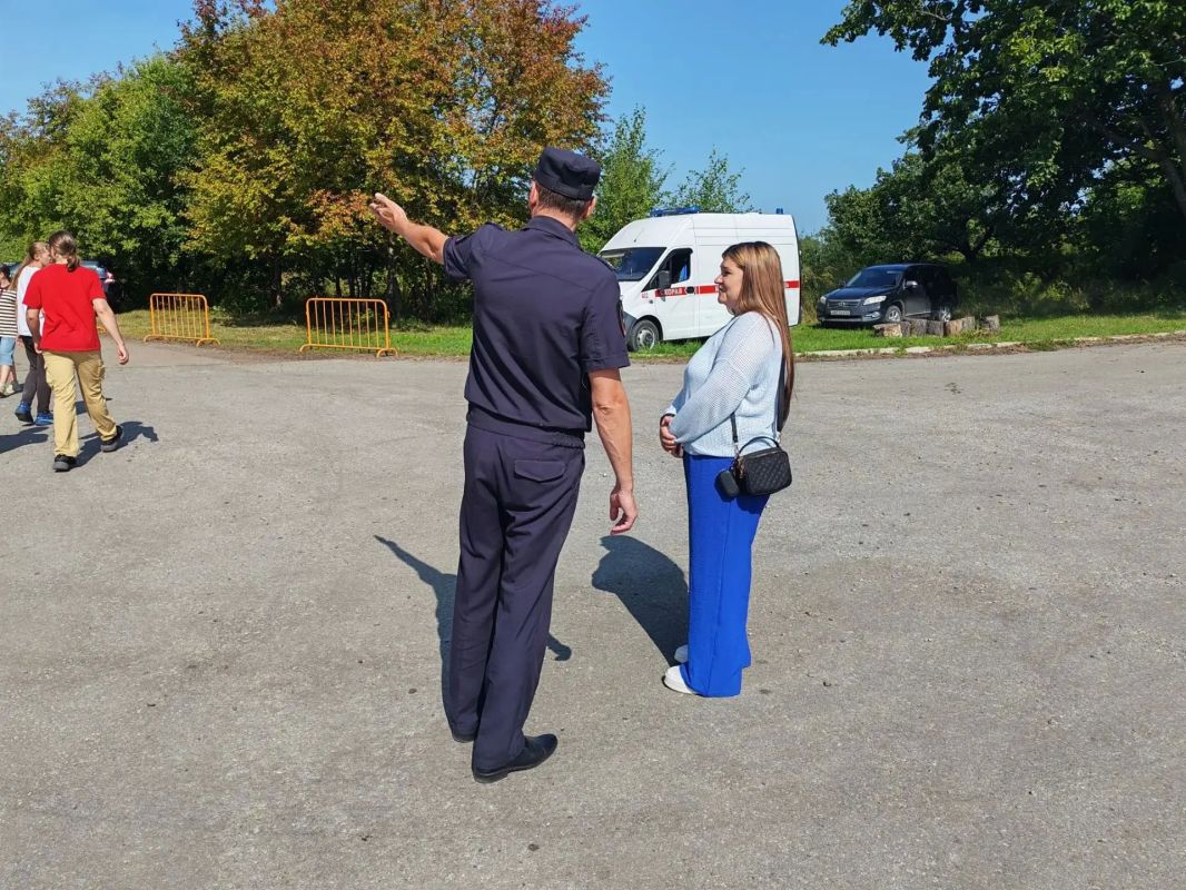 В Волочаевке сотрудники полиции обеспечили правопорядок на военно-историческом фестивале «Дальневосточный Форпост» В Волочаевке сотрудники полиции обеспечили правопорядок на военно-историческом фестивале «Дальневосточный Форпост»
