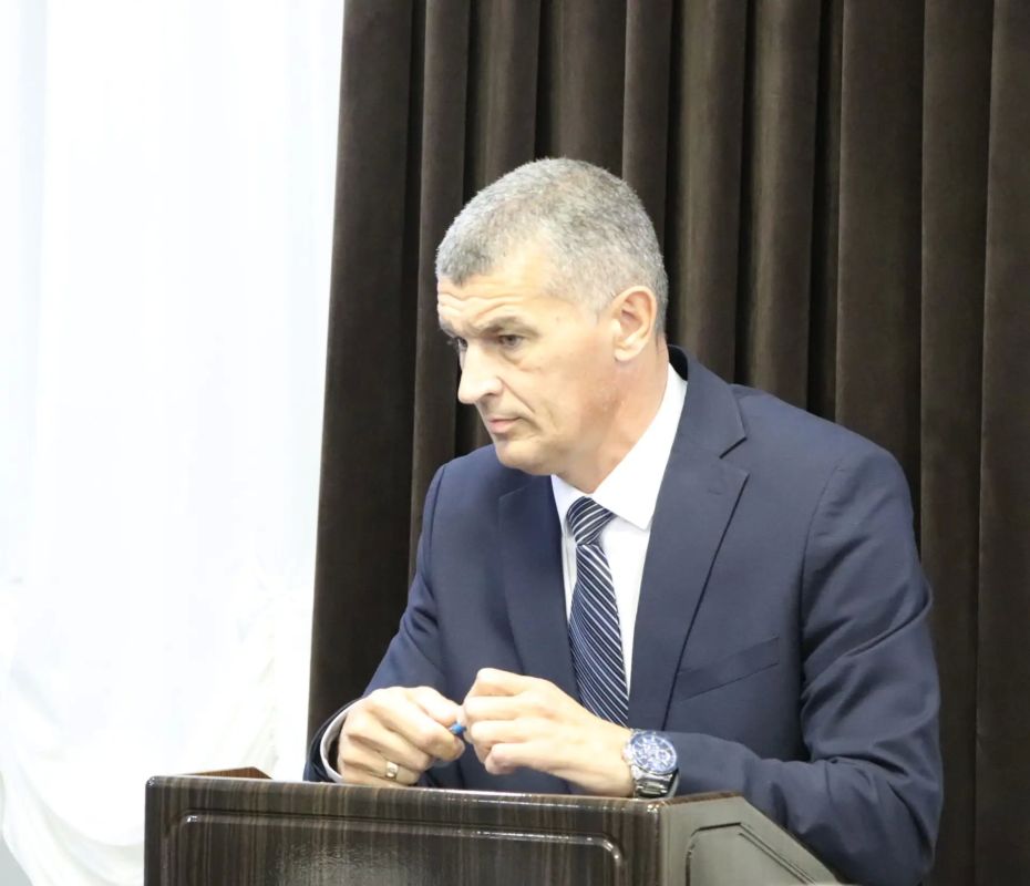 Сегодня, 1 октября 2026 года, под председательством прокурора Еврейской автономной области Дмитрия Седых состоялось межведомственное совещание, на котором обсуждены вопросы состояния законности при подготовке региона к... Сегодня, 1 октября 2026 года, под председательством прокурора Еврейской автономной области Дмитрия Седых состоялось межведомственное совещание, на котором обсуждены вопросы состояния законности при подготовке региона к...