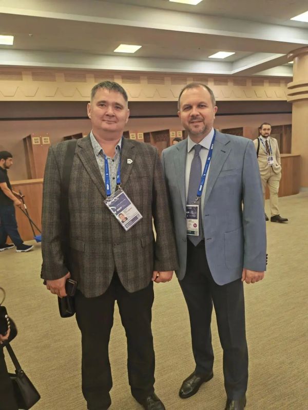 С 30 сентября по 2 октября прошла работа на Форуме классных руководителей и директоров школ нашей страны в Национальном центре «Россия» С 30 сентября по 2 октября прошла работа на Форуме классных руководителей и директоров школ нашей страны в Национальном центре «Россия»