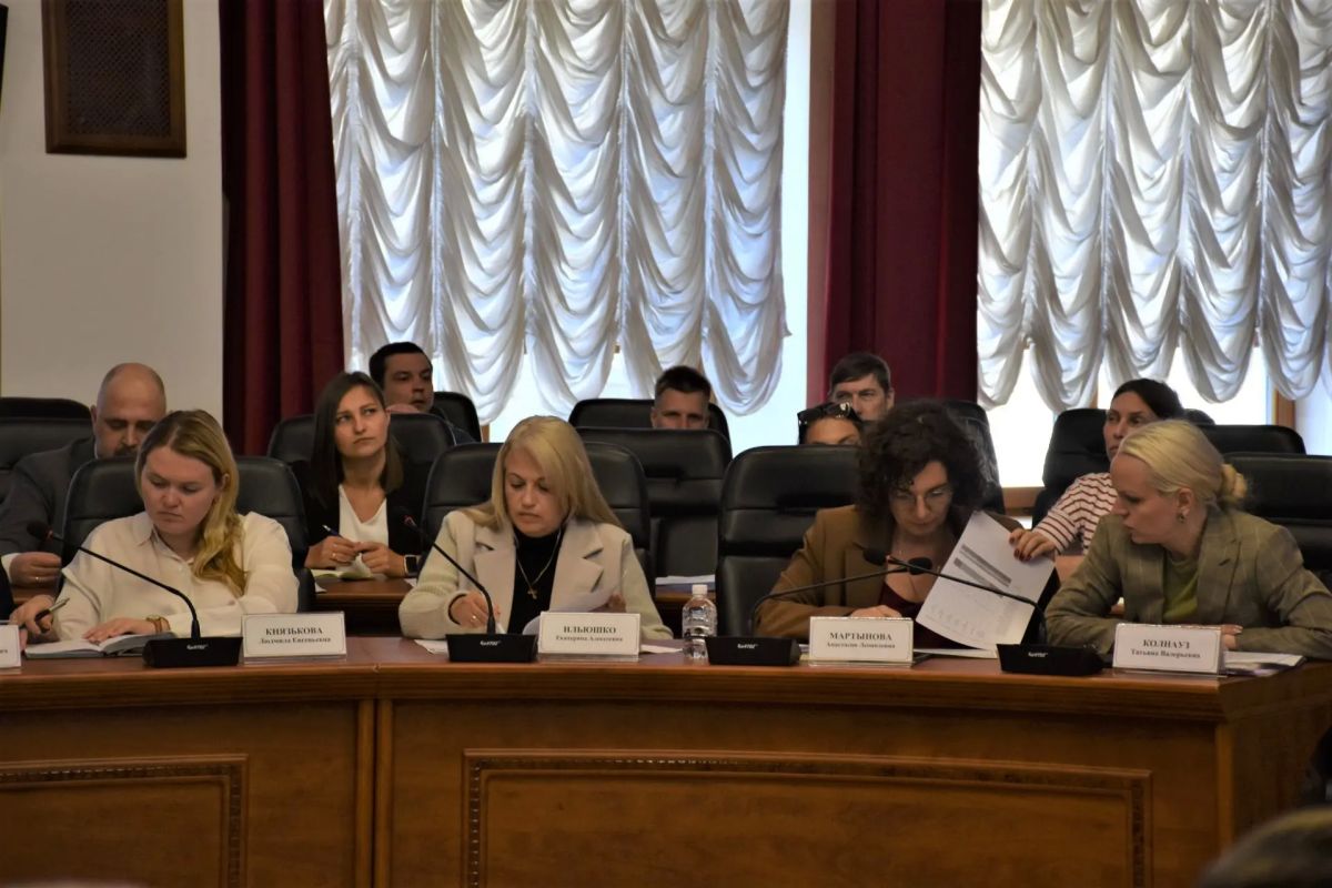 29.06.2026 года по поручению Губернатора Еврейской автономной области Марии Костюк состоялось уже третье в этом году заседание антинаркотической комиссии области под председательством заместителя председателя правительства... 29.06.2026 года по поручению Губернатора Еврейской автономной области Марии Костюк состоялось уже третье в этом году заседание антинаркотической комиссии области под председательством заместителя председателя правительства...