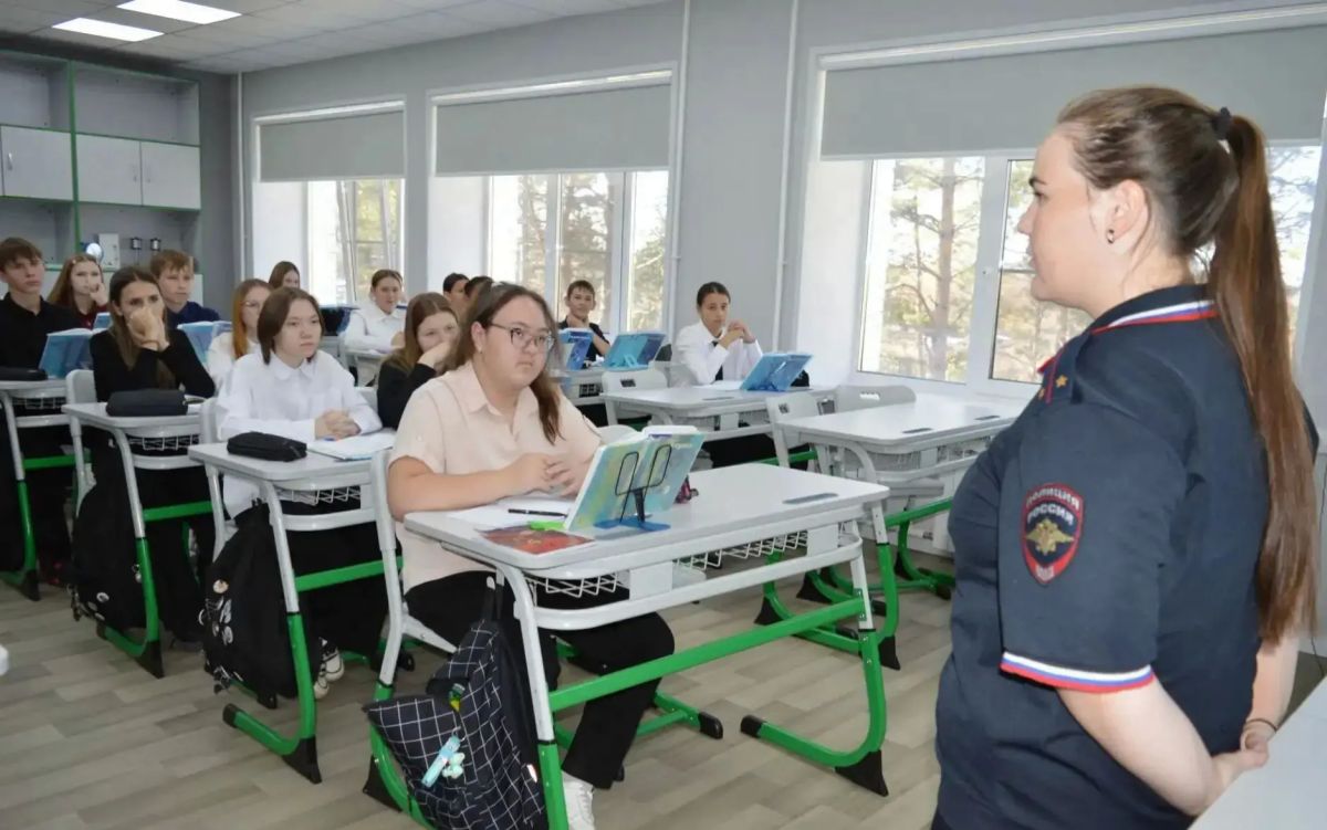 Полицейские провели акцию «Защитники Отечества»