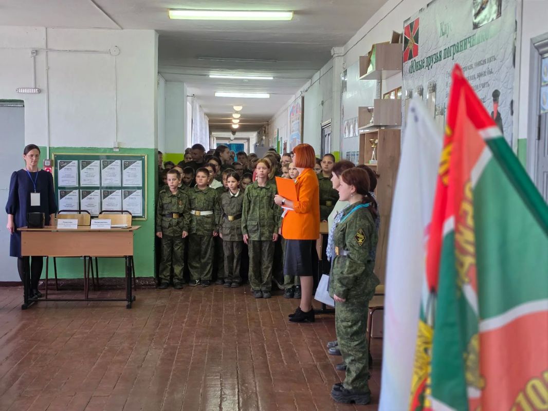 В школе №4 г. Биробиджана выбрали нового президента ученического самоуправления В школе №4 г. Биробиджана выбрали нового президента ученического самоуправления