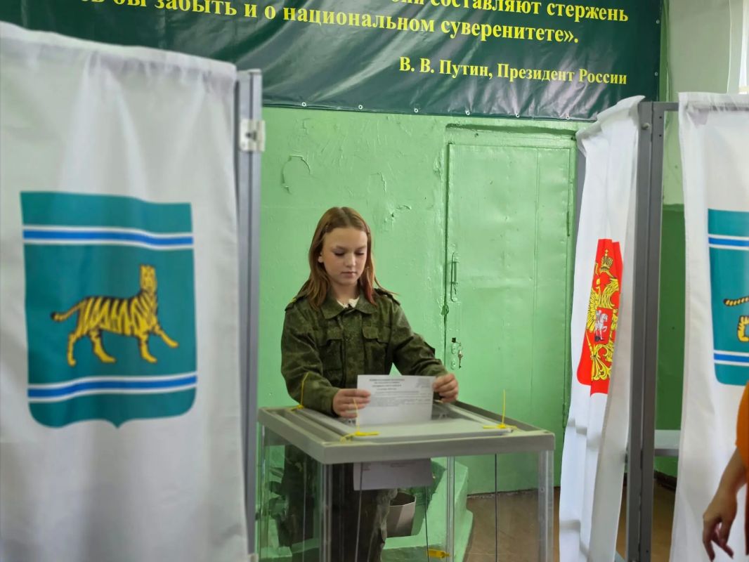 В школе №4 г. Биробиджана выбрали нового президента ученического самоуправления В школе №4 г. Биробиджана выбрали нового президента ученического самоуправления