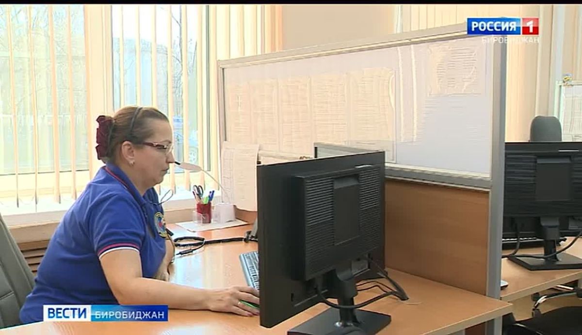 Восемь лет со дня образования отметил областной Центр обработки вызовов экстренных оперативных служб по единому номеру 112