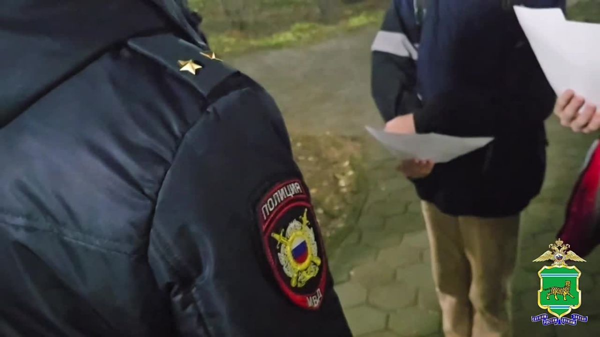 13 несовершеннолетних выявили полицейские в ночное время на улице в ЕАО