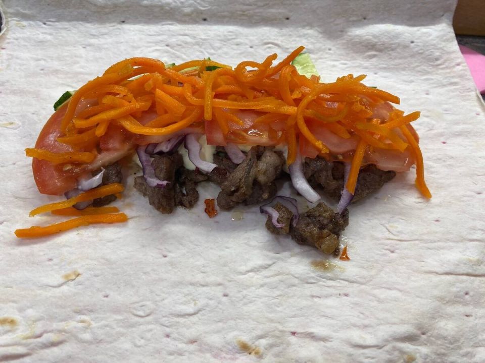 Как сделать шаурму вкуснее: секреты и неожиданные ингредиенты