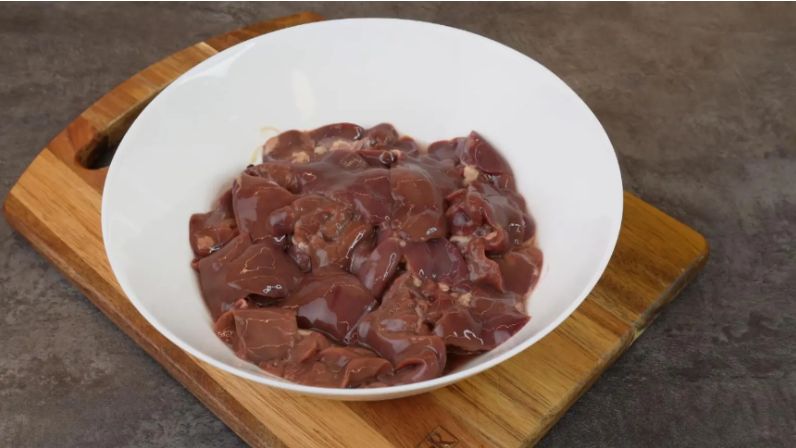 Искусство приготовления куриной печени: секреты нежности и сочности