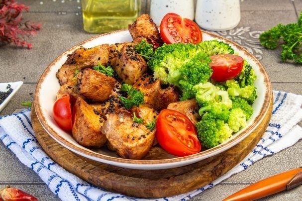 Сочные куриные кусочки в соевом соусе: идеальное блюдо для быстрого ужина