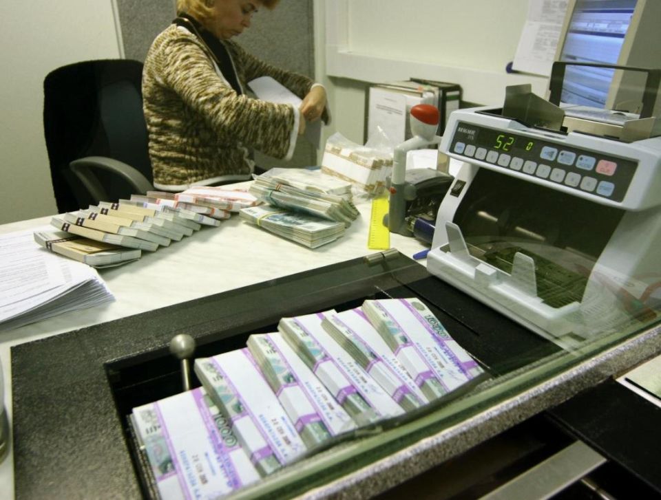 Наличные под контролем: почему банки стали отказывать в выдаче средств с вкладов?