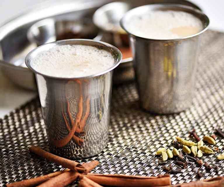 Каапи: Кофейный ритуал Южной Индии, который завораживает душу