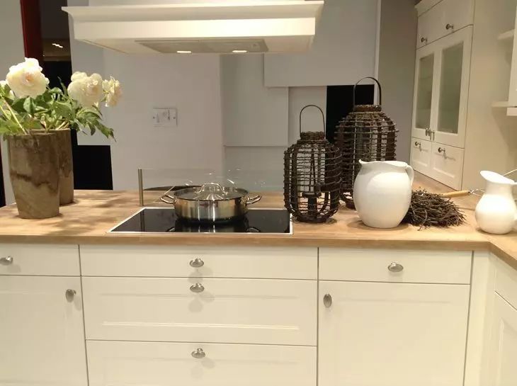 Эти 3 ошибки на кухне превращают ее в рассадник бактерий: вы делаете так каждый день