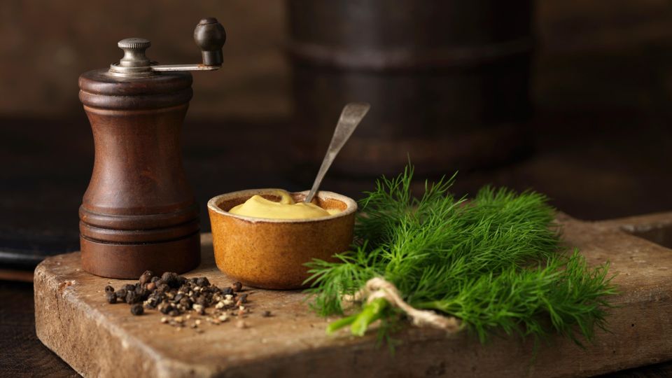 Не выкидывайте стебли укропа: из них получится восхитительная заправка