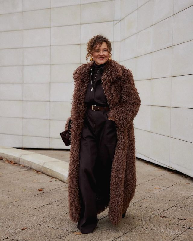 Норка или искусственный мех: какую шубу выбрать после 50?