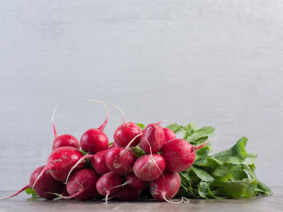 Как улучшить вкус редиса: секреты от опытных садоводов